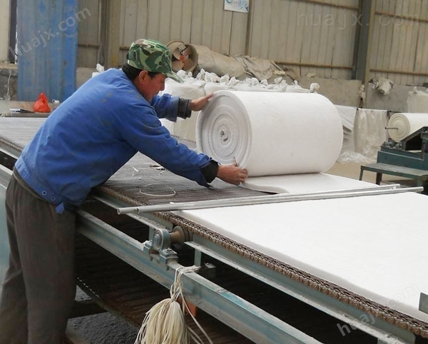 武汉标准型硅酸铝针刺毯厂家